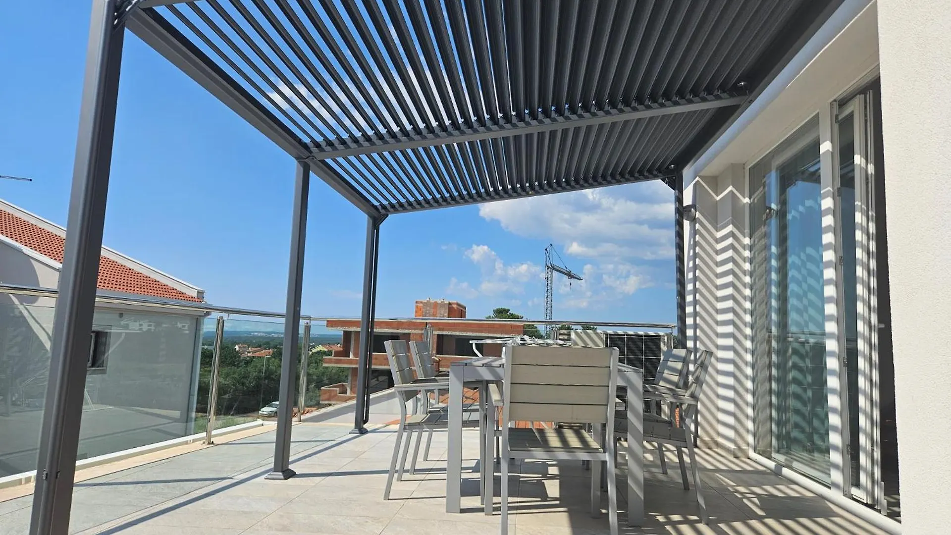 Diamond Seaview Penthouse Apartment Peroj