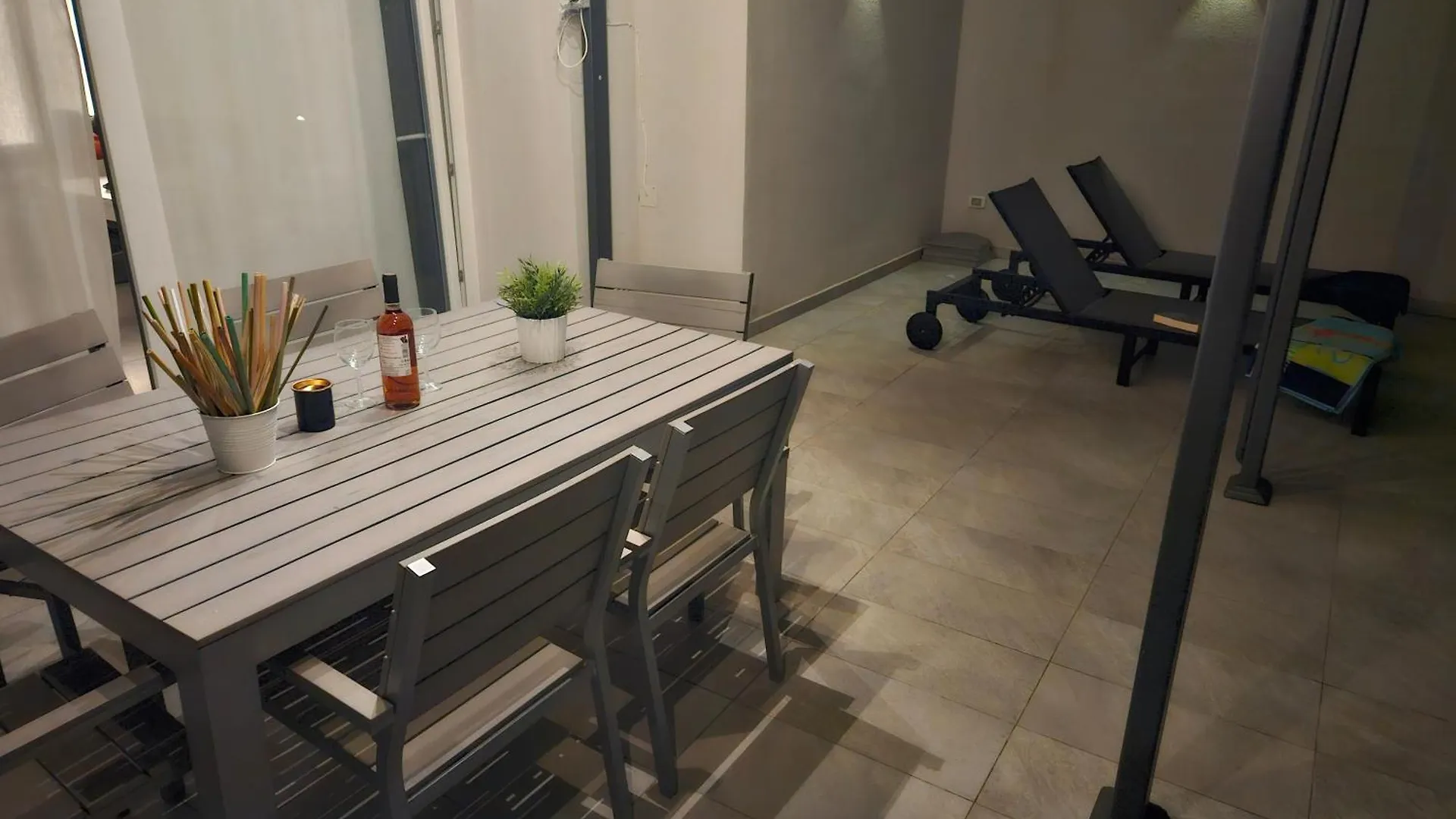 Diamond Seaview Penthouse Apartment Peroj